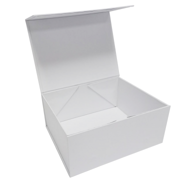 Gift Box with Magnetic Closure Medium- White